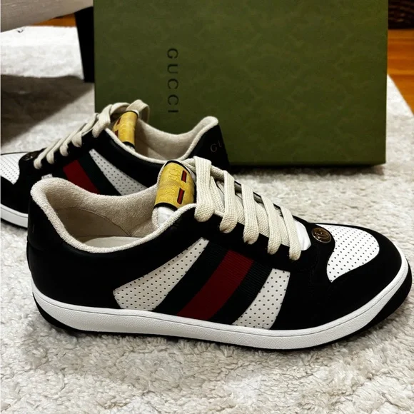 Gucci Men’s Black and White Web Logo Low Top Sneakers - Size 9.5 (US) Never Worn - Picture 4 of 10